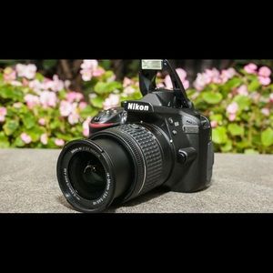 Nikon D3400 Camera & Tripod